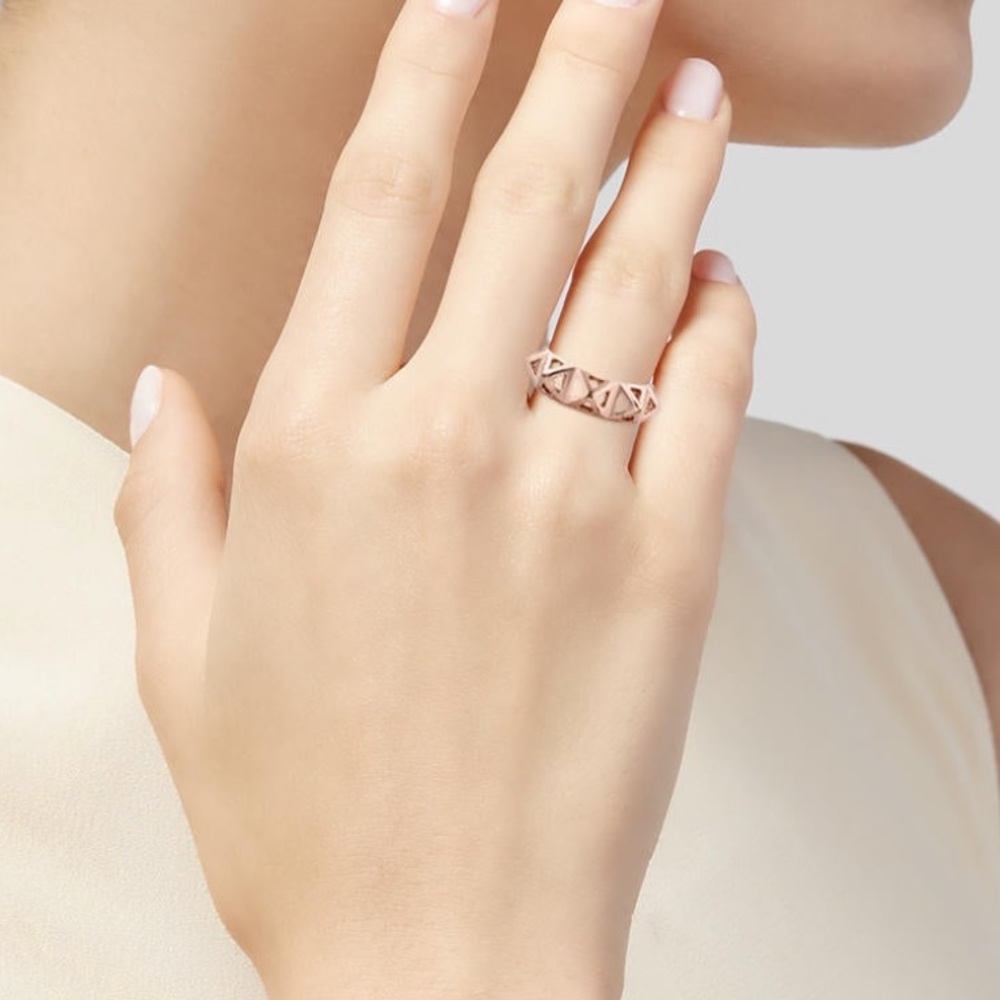 Jennifer Fisher gold geometric ring